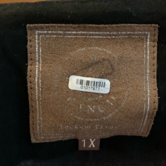 Beaded Suede Black Vest, Size 1X - Picture 6 of 7